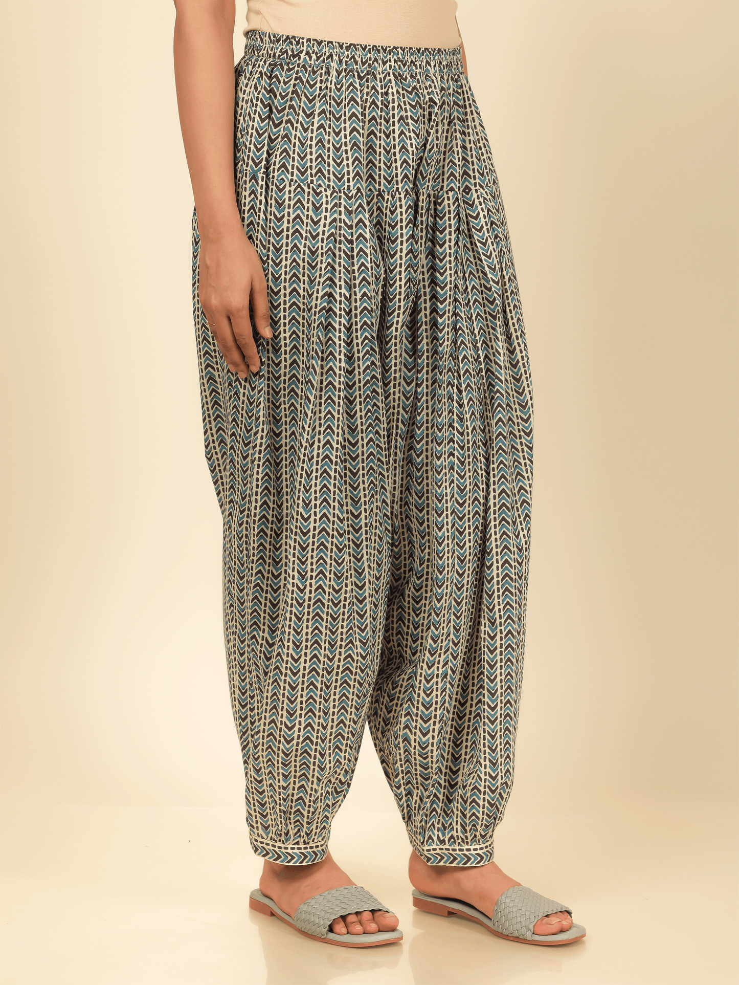 Soft Cotton Cheveron Cream Salwar