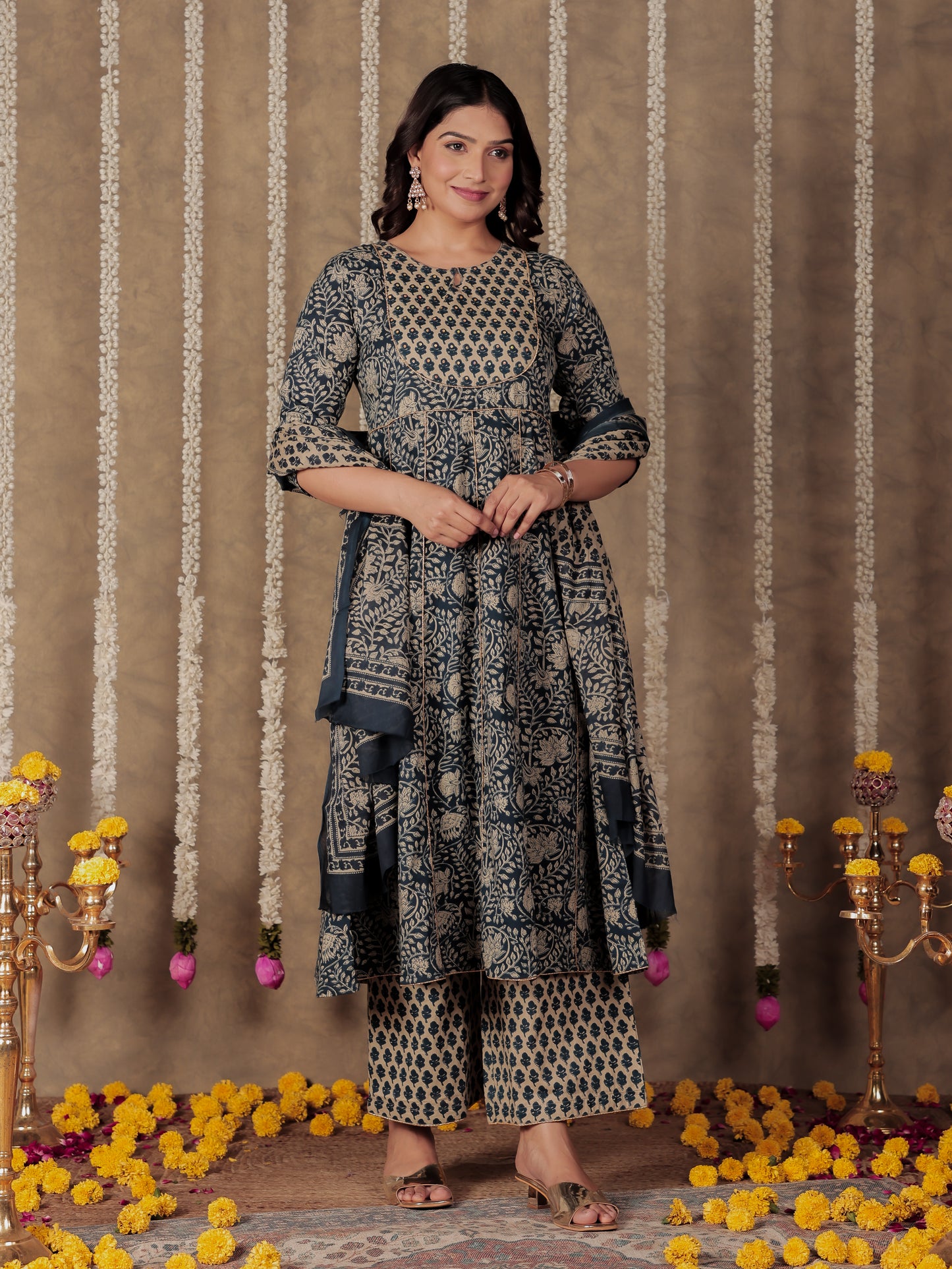Soft Cotton Floral Beige