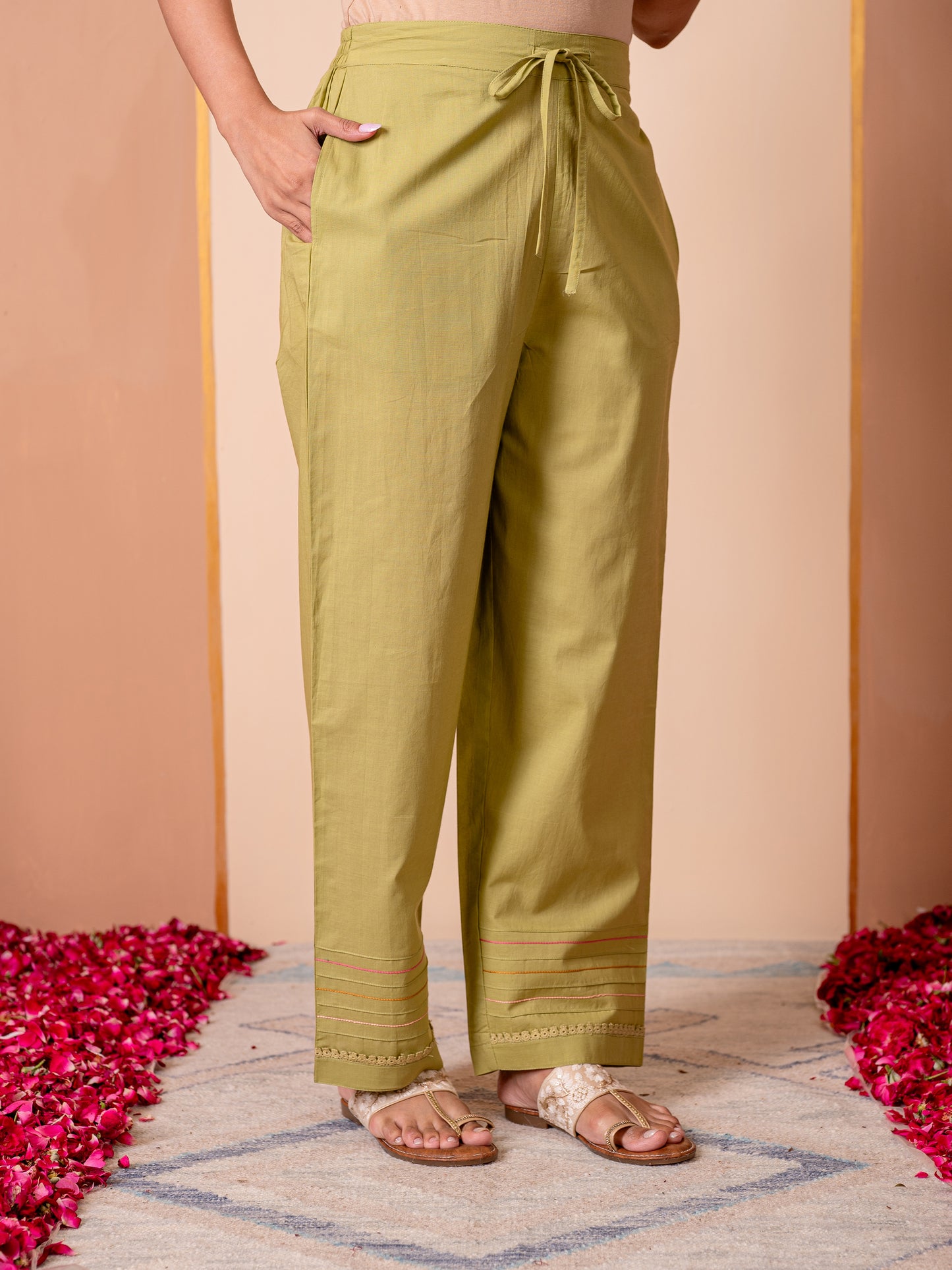 Embroidered Cotton dobby Solid Straight Green Kurta