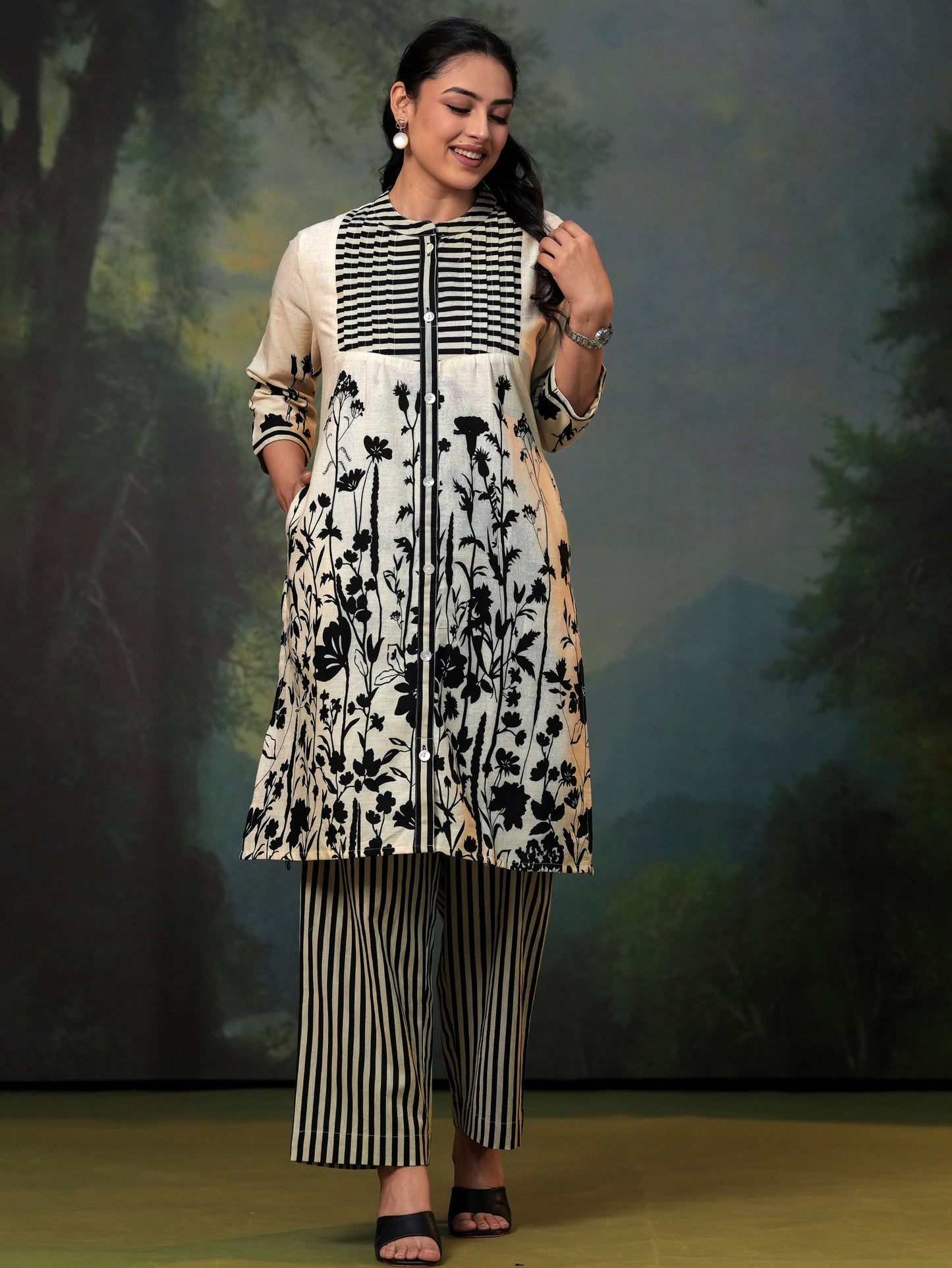 Linen cotton Placement Print A-line Off White Kurta