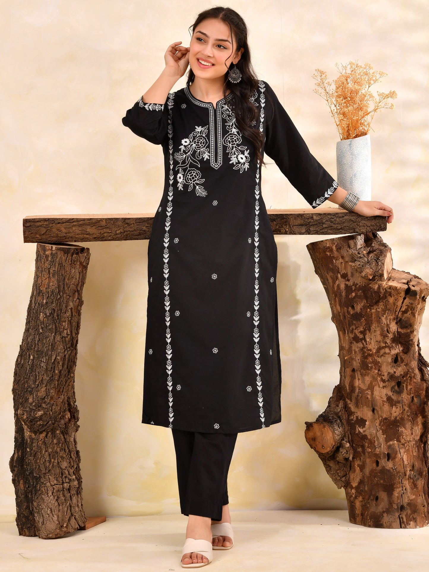 Embroidered Soft cotton Solid Straight Black Kurta