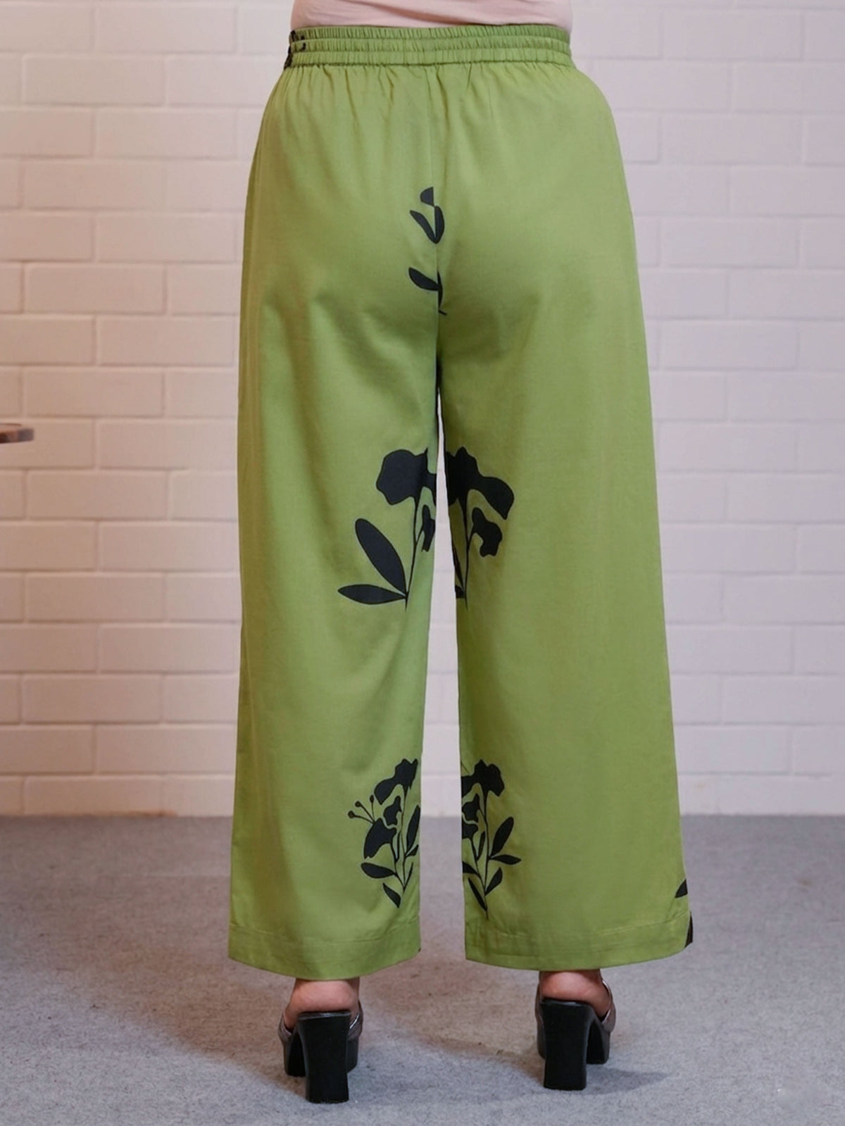Soft Cotton Floral Straight Green Kurta