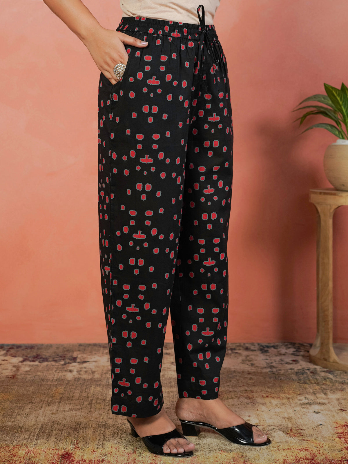 Soft Cotton Geometric Straight Black Kurta