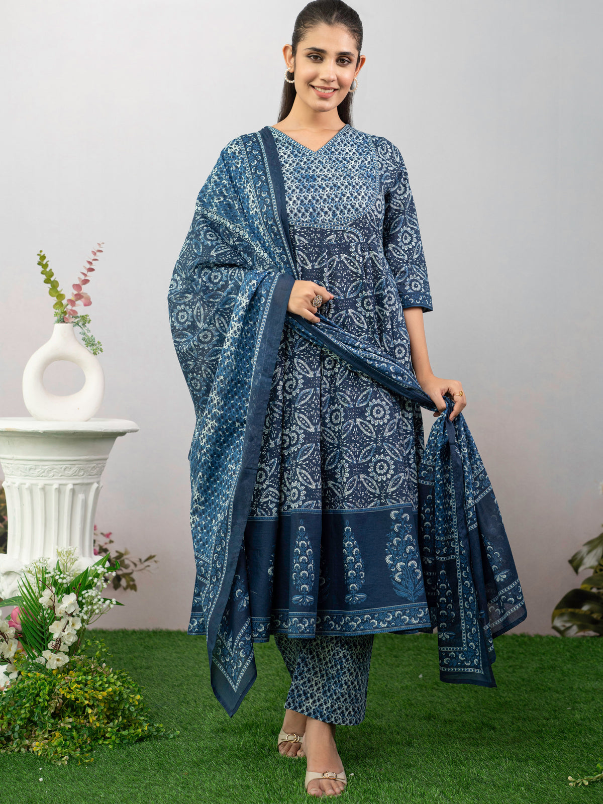 Cotton Voile Floral Indigo Blue Dupatta