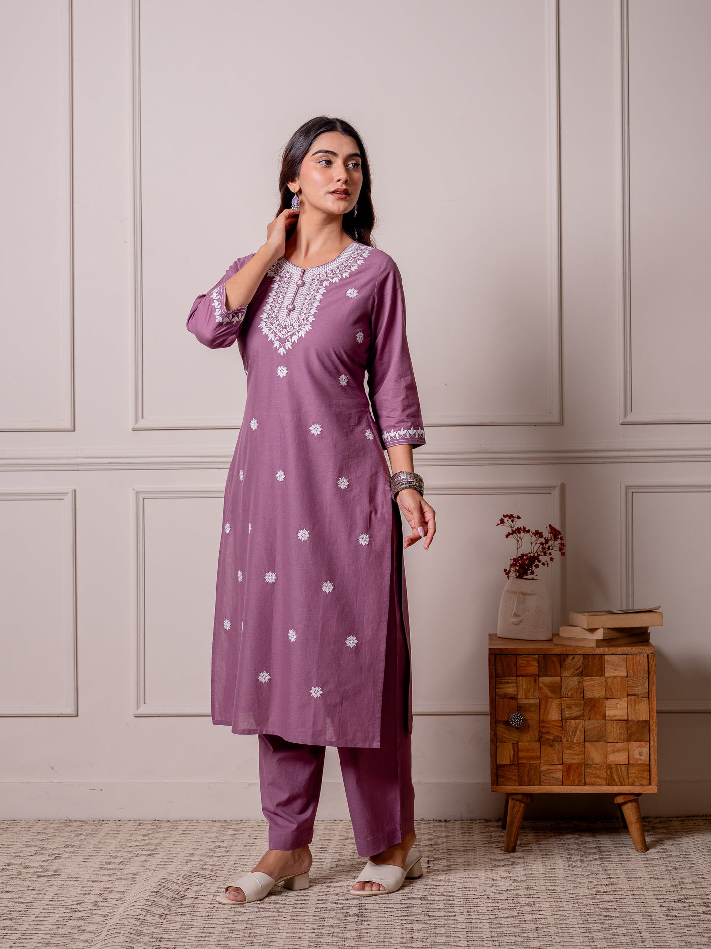 Embroidered Soft cotton Solid Straight Purple Kurta