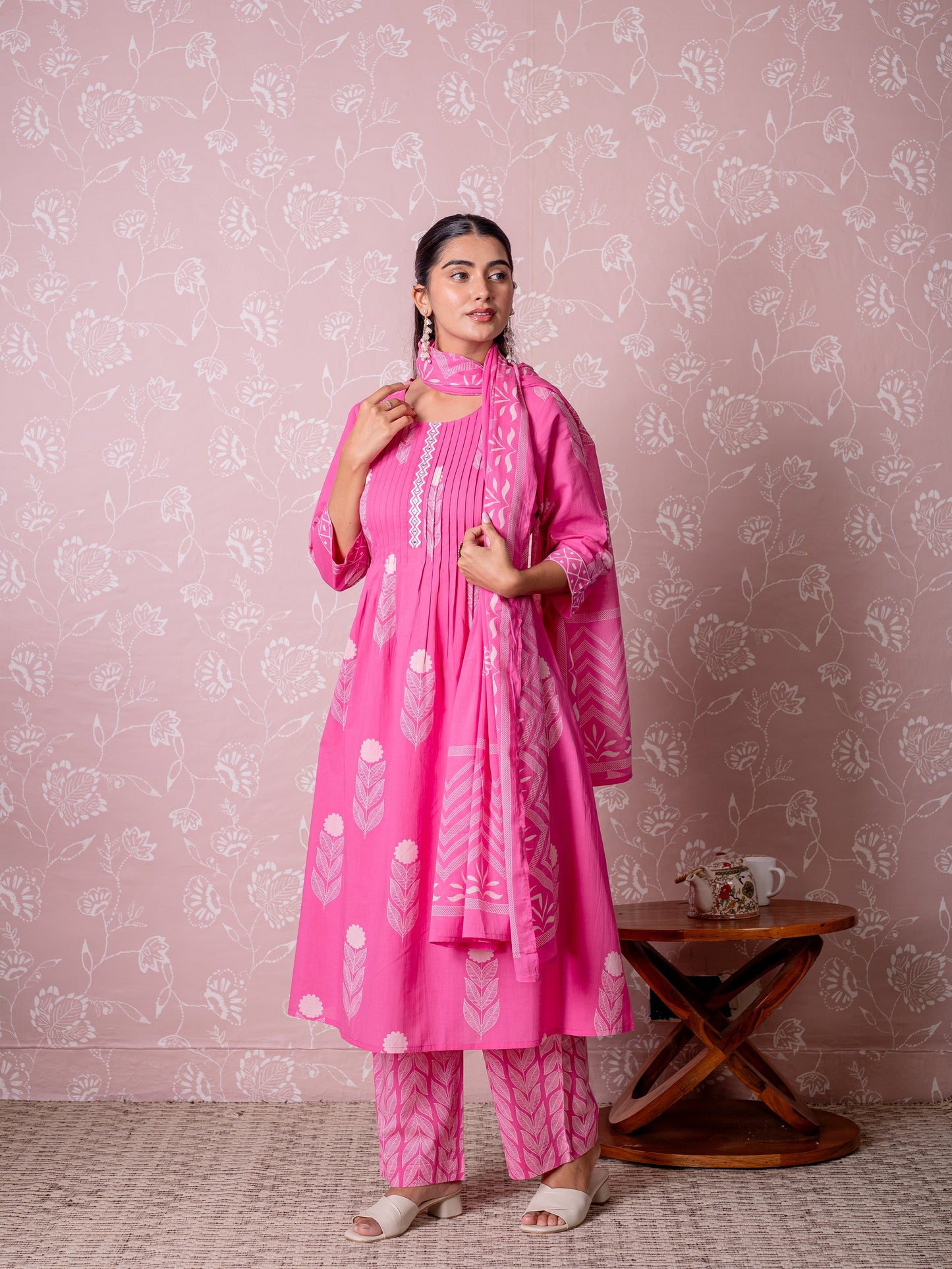 Cotton voile Butta Dupatta Pink Dupatta