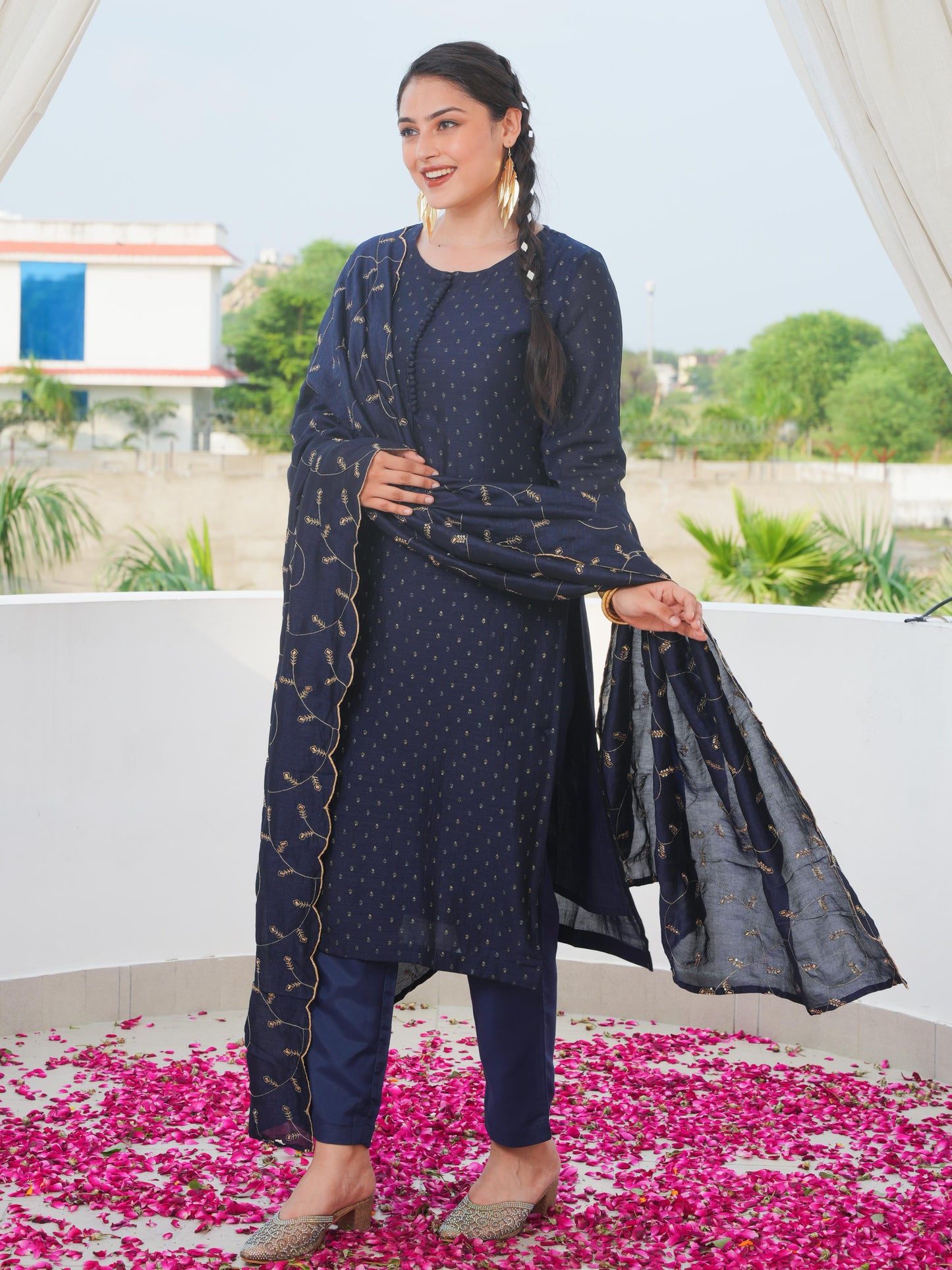 Chanderi Solid Straight Black