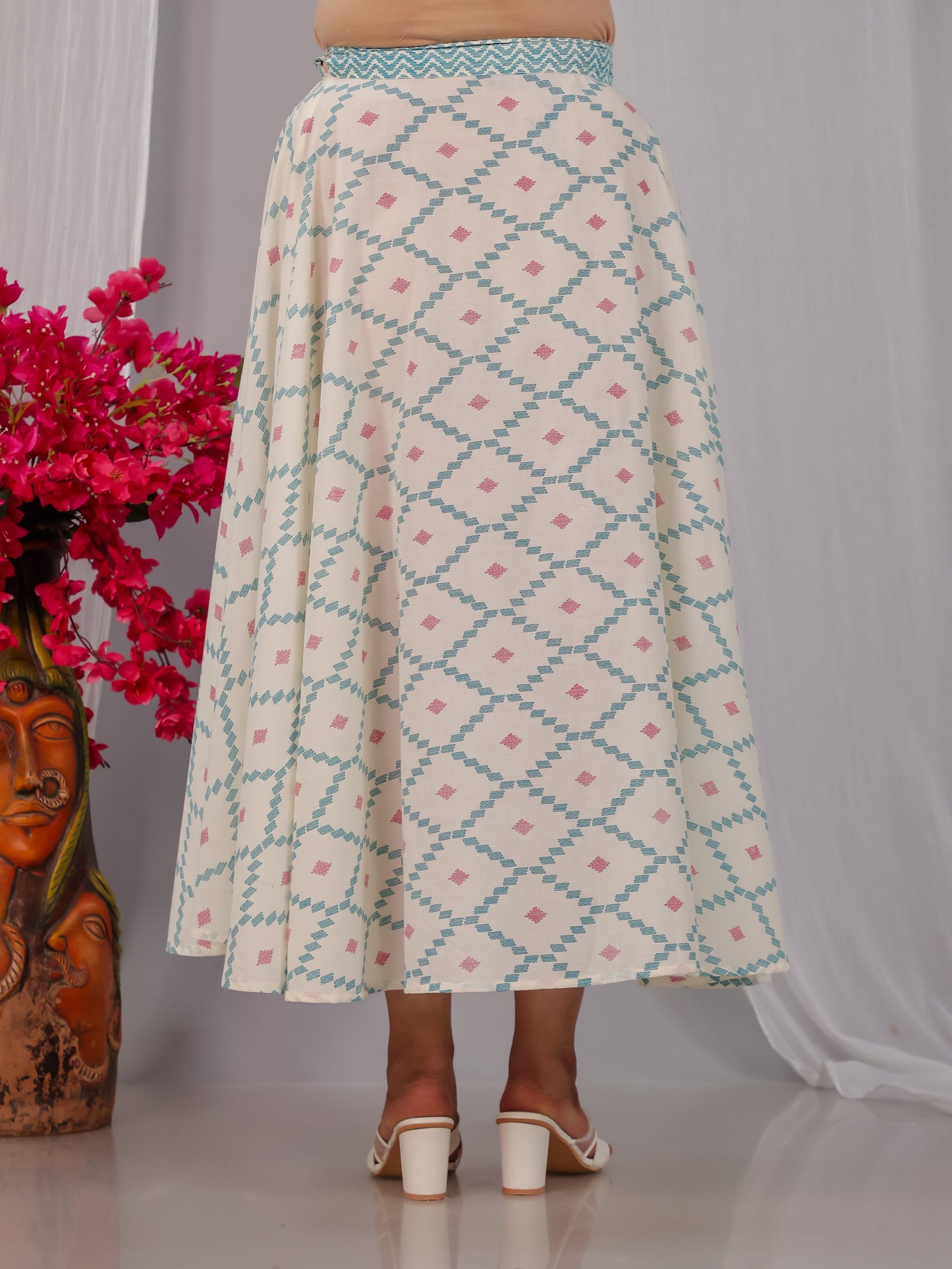 Soft Cotton Geometric Off White Skirt