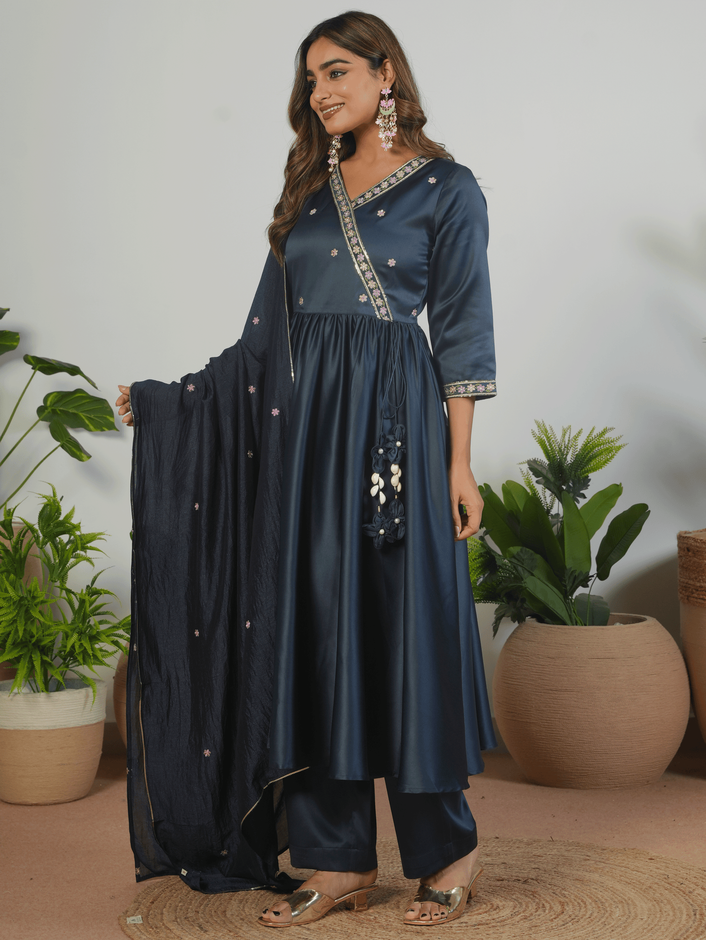 Embroidered Georgette Solid Navy Blue Dupatta