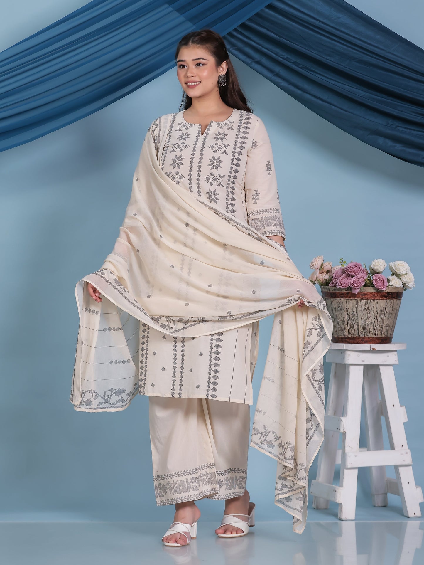 Cotton Voile Geometric Cream Dupatta