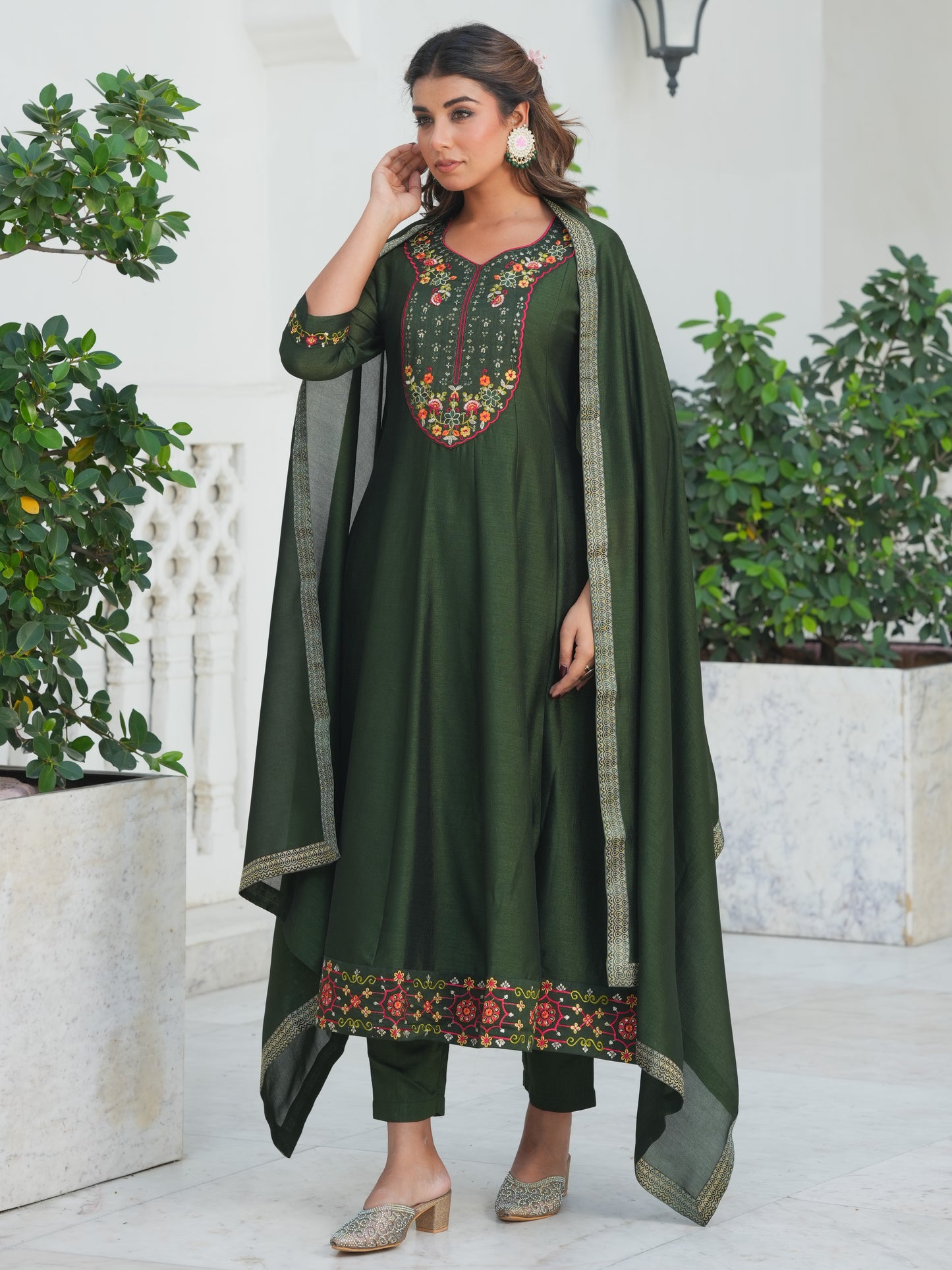 Blended Silk Solid Bottle Green Dupatta