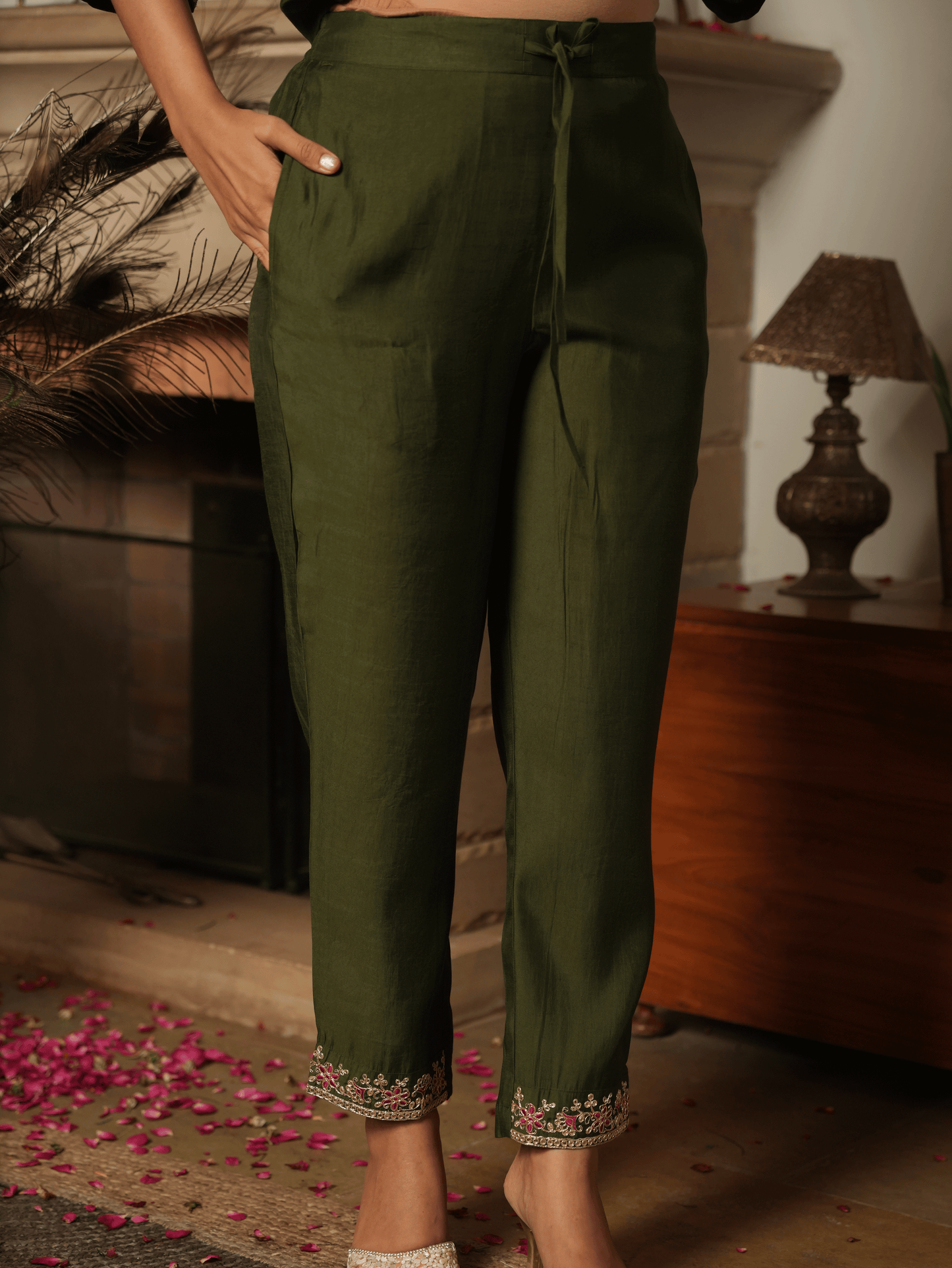 Blended Silk Solid Green Trousers