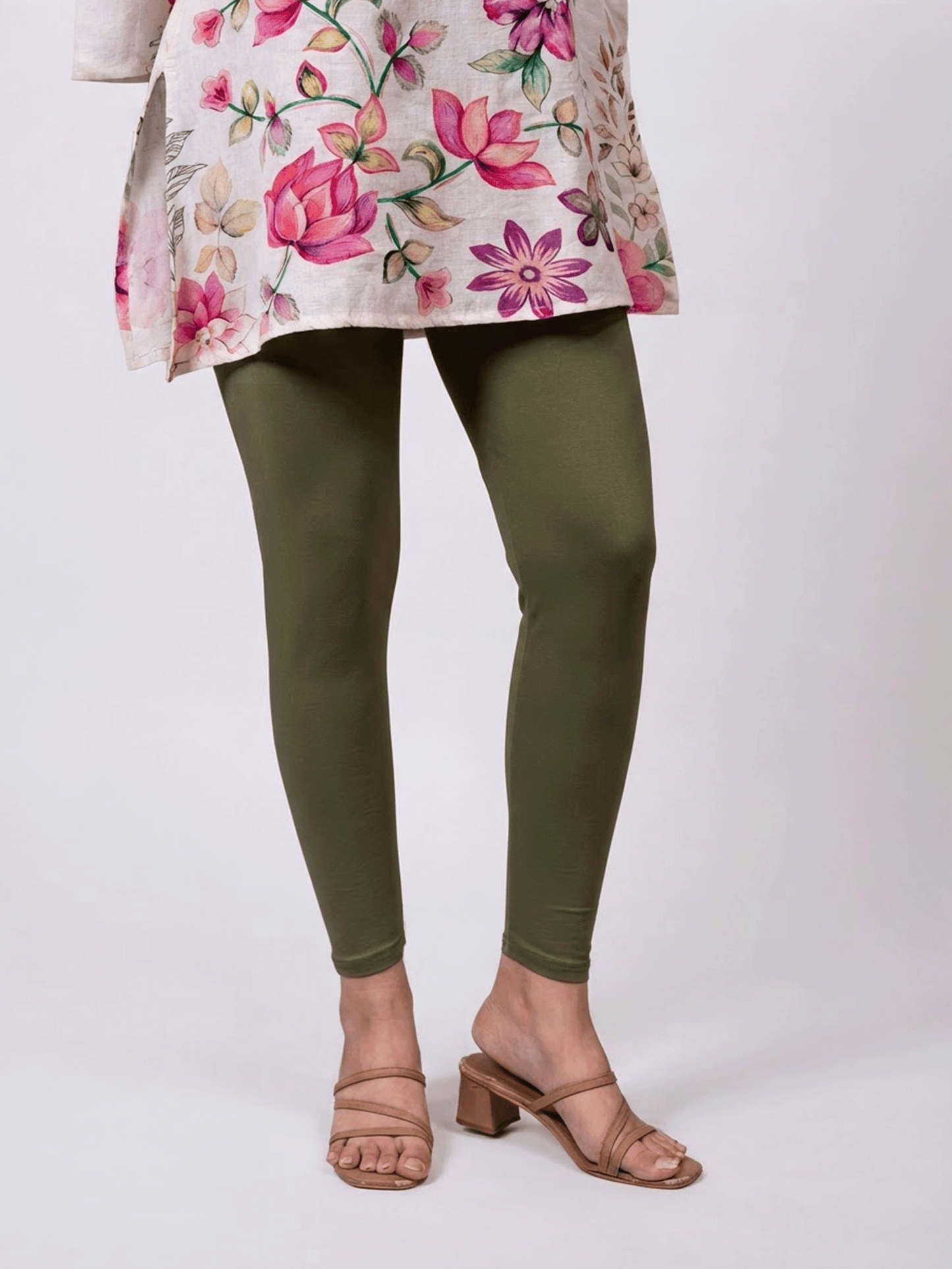Knit Solid Olive Leggings