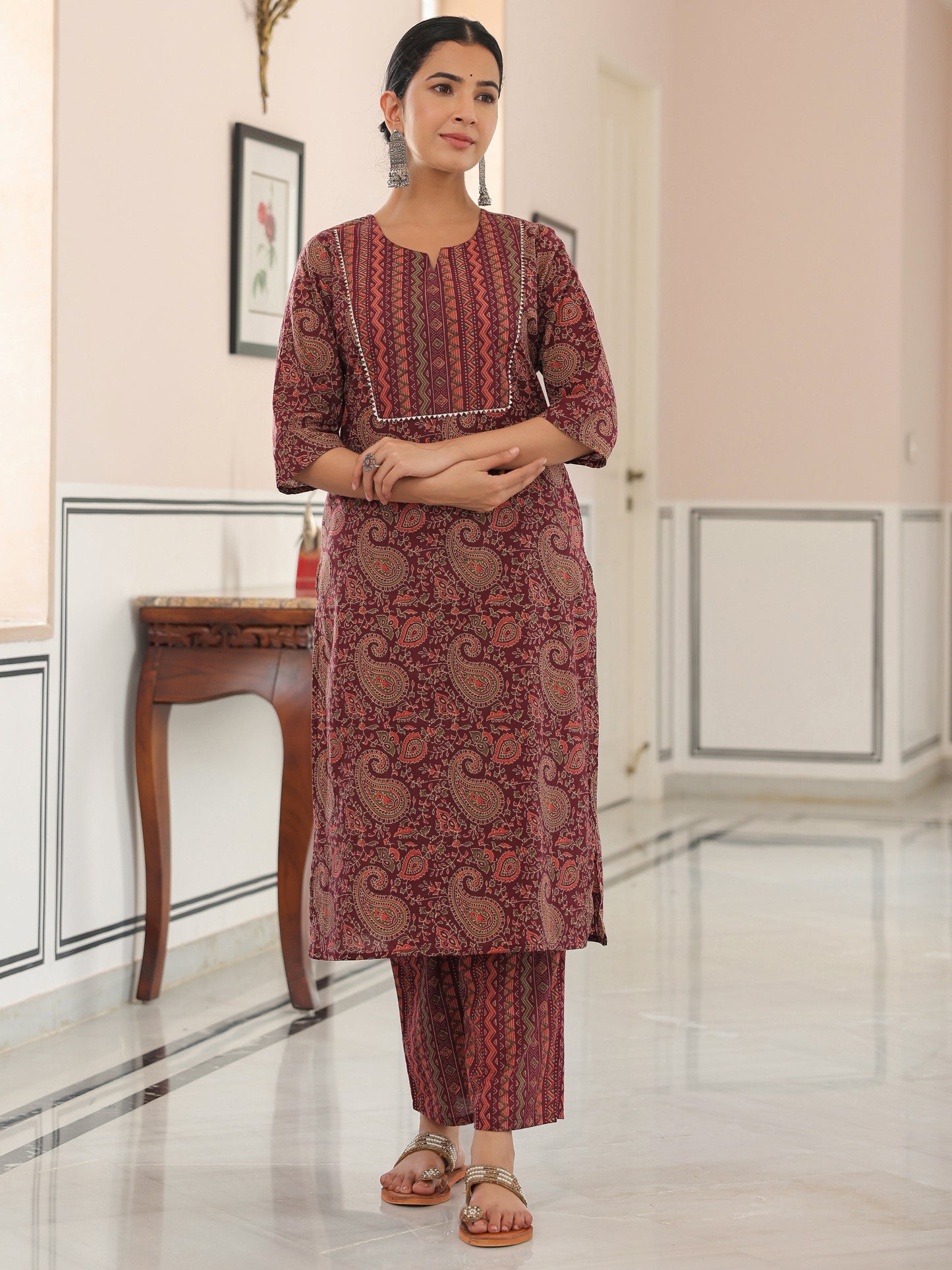 Soft Cotton Paisley Straight Maroon Kurta