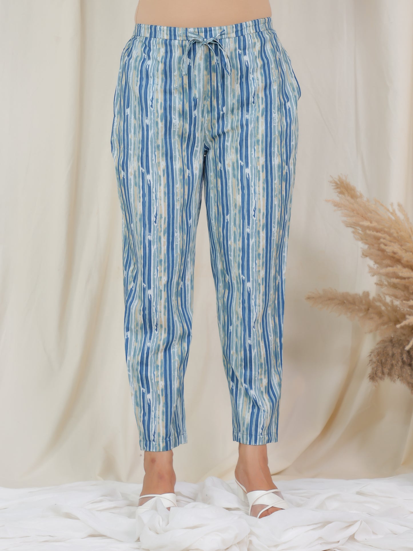 Soft Cotton Floral Straight Blue Kurta