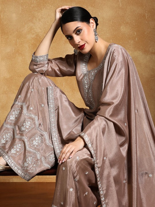 Varanga Floral Yoke Design Zari Straight Kurta