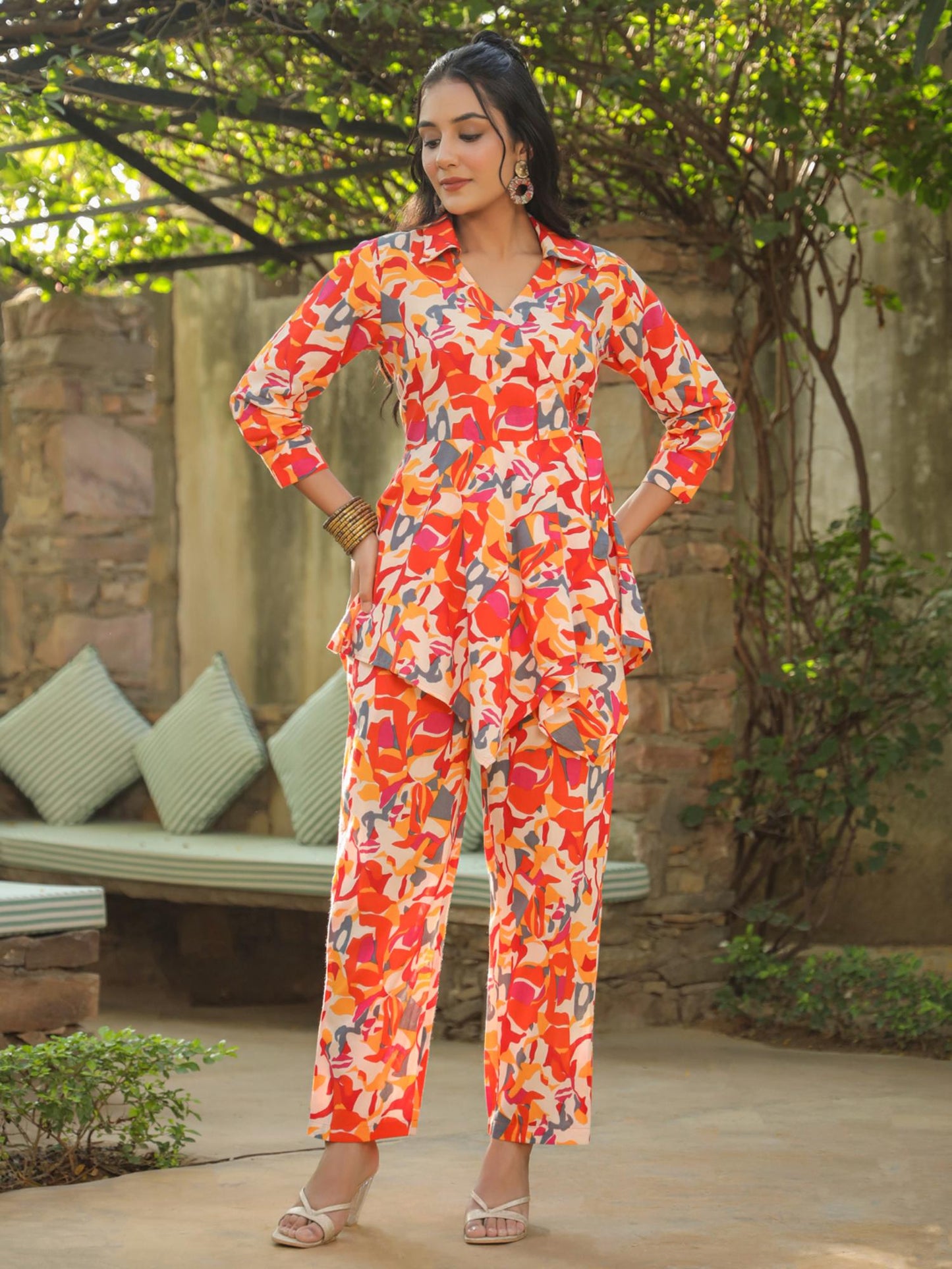 Women Multi Abstract Printed Co-Ord (Set of 2)