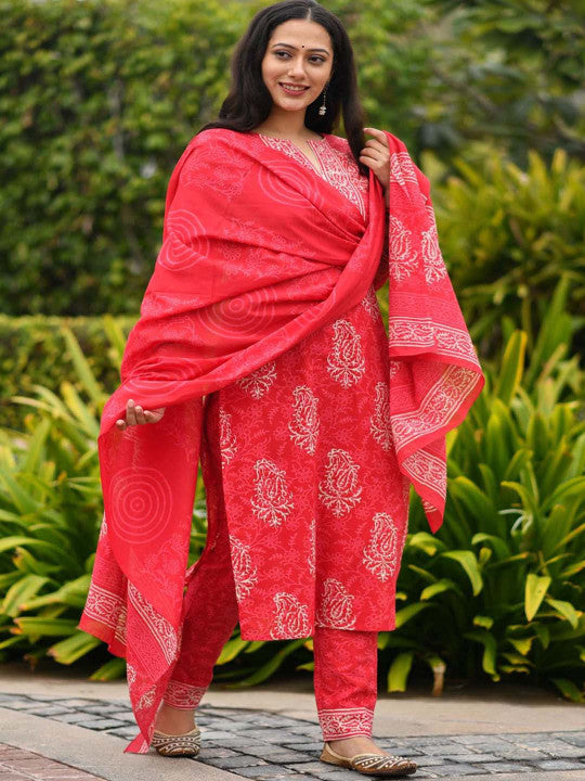 Aaheli Women Red Block Printed Pure Cotton Kurta with Trousers & With Dupatta