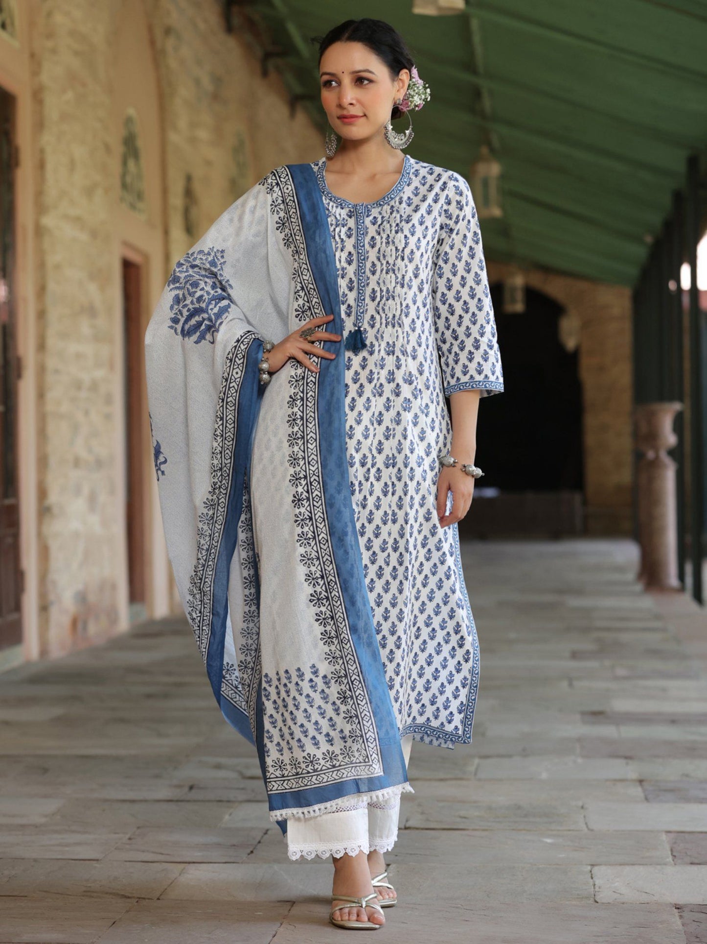 Blue Ethnic Motifs Printed Kurta with Trousers &amp; Dupatta (Set of 2)