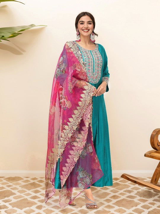 Ishin Women Ethnic Motifs Yoke Design Regular Thread Work Kurta with Trousers & With Dupatta
