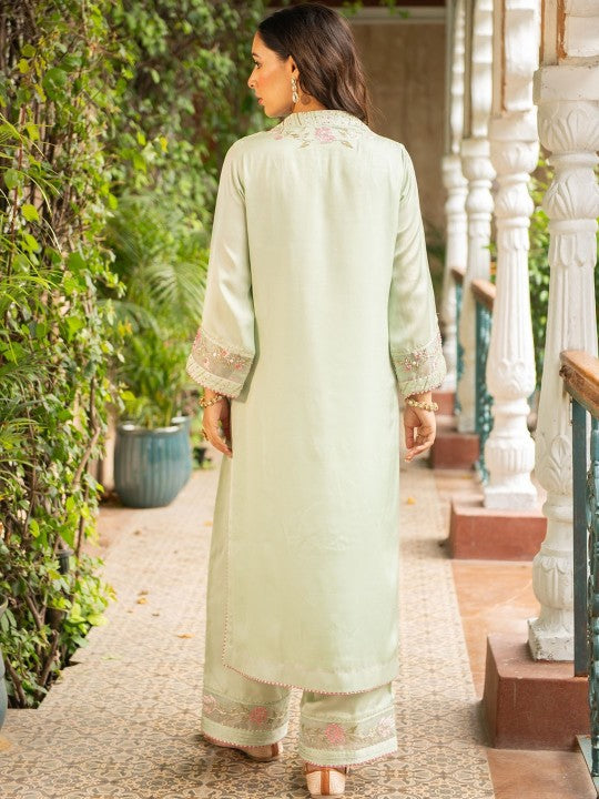 AJIESH OBEROI Floral Embroidered Regular Thread Work A-Line Kurta
