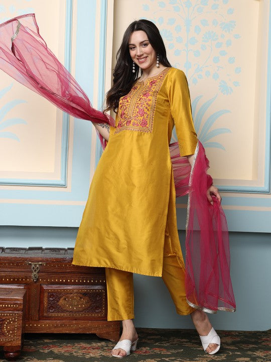 Ishin Women Floral Yoke Design Regular Thread Work Kurta with Trousers & With Dupatta
