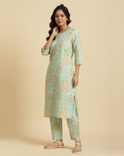 Women Floral Print Straight Kurta with Pants & Dupatta