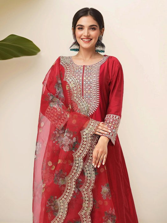 Ishin Women Ethnic Motifs Yoke Design Regular Thread Work Kurta with Trousers & With Dupatta