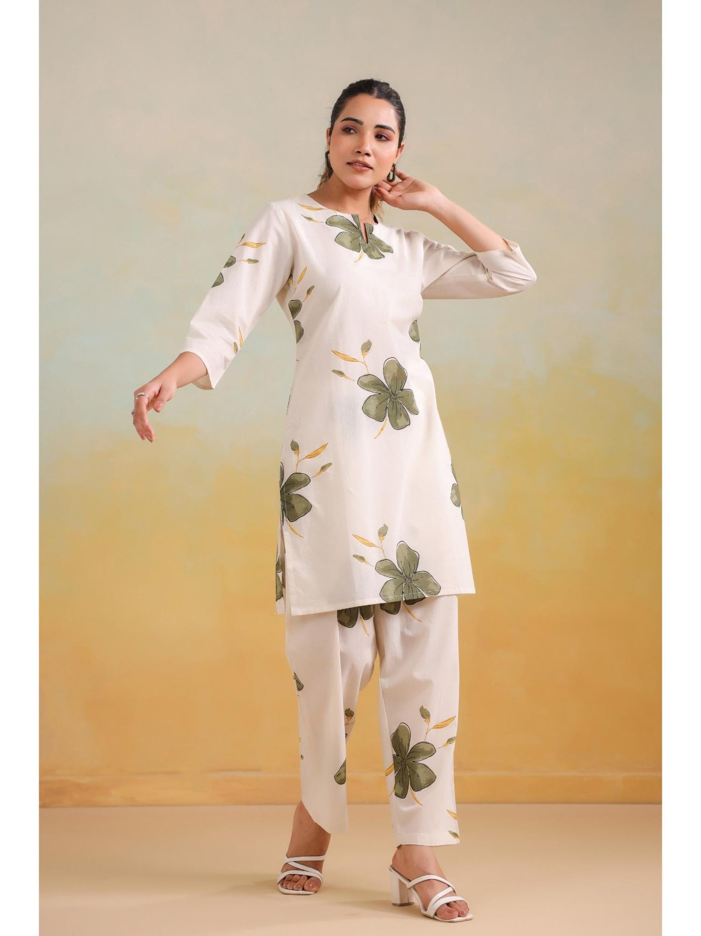 Womens White Floral Stylish &amp; Comfortable Co-Ord Set