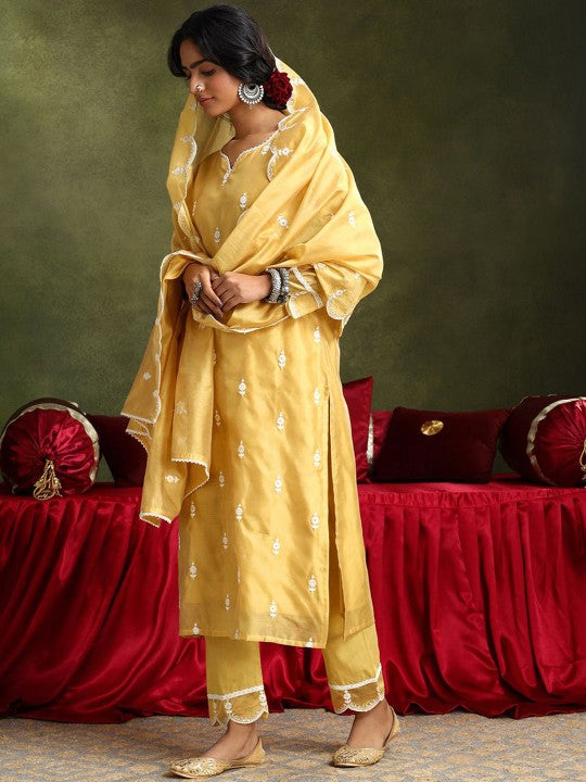 Heritage Women Ethnic Motifs Embroidered Kurta with Trousers & With Dupatta