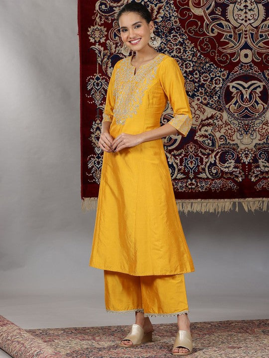 AURELIA Women Floral Embroidered Regular Kurta with Palazzos & With Dupatta