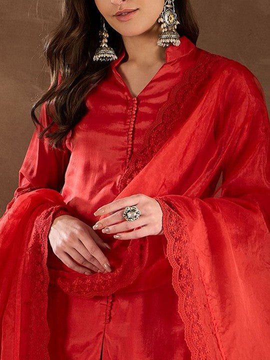 Inddus Women Floral Embroidered High Slit Thread Work Kurta