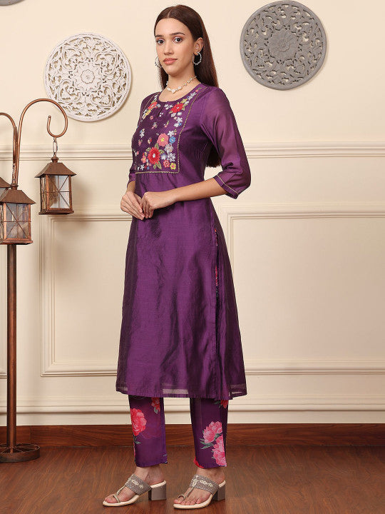 W Women Floral Embroidered Regular Sequinned Kurta with Trousers & With Dupatta