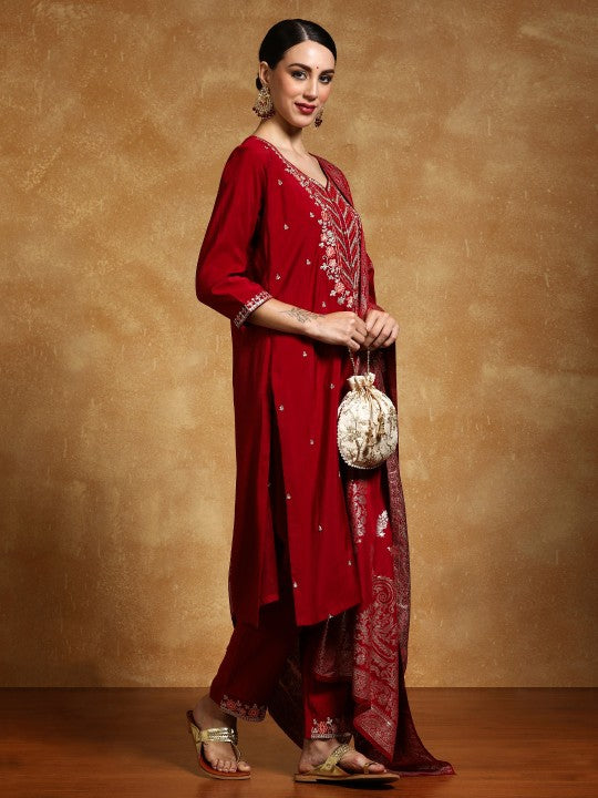 Varanga Women Floral Embroidered Regular Kurta