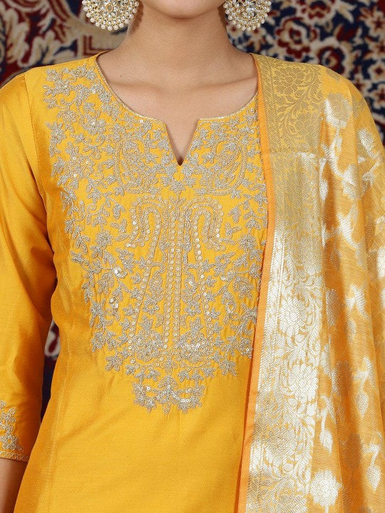 AURELIA Women Floral Embroidered Regular Kurta with Palazzos & With Dupatta