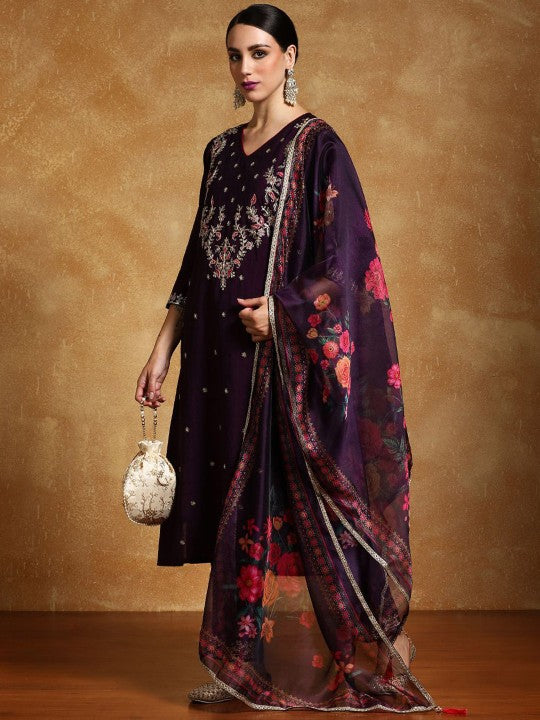 House of Pataudi Women Embroidered Straight Kurta