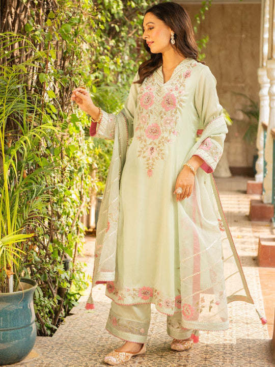 AJIESH OBEROI Floral Embroidered Regular Thread Work A-Line Kurta with Palazzos & With