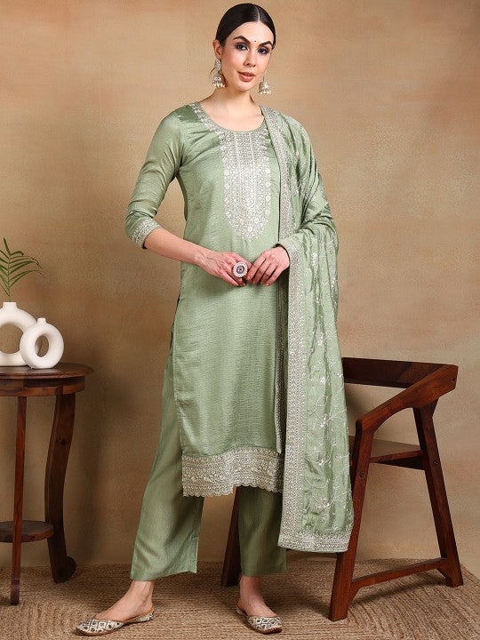 AHIKA Yoke Design Regular Thread Work Kurta