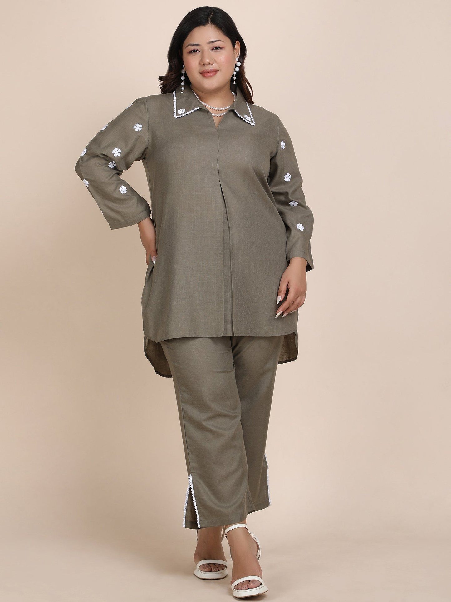 Women Grey Embroidered Co-Ord (Set of 2)