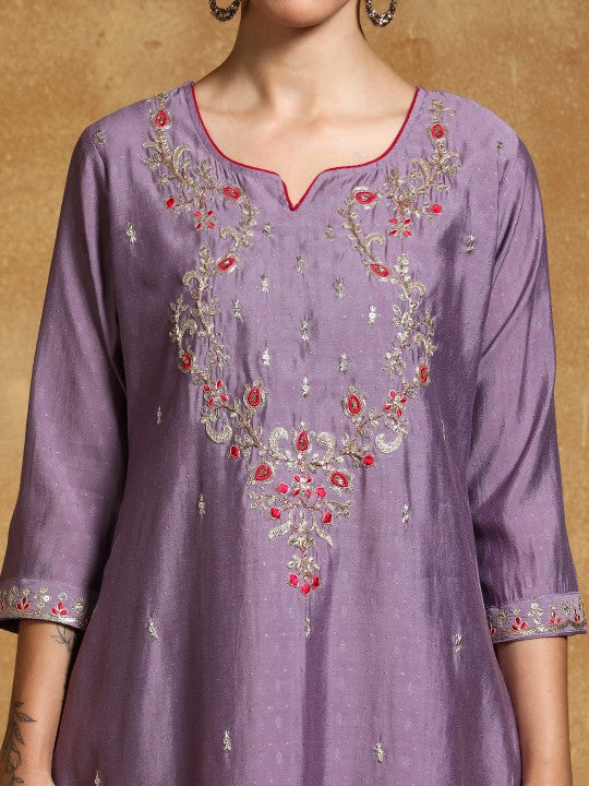 Varanga Women Floral Embroidered Regular Kurta