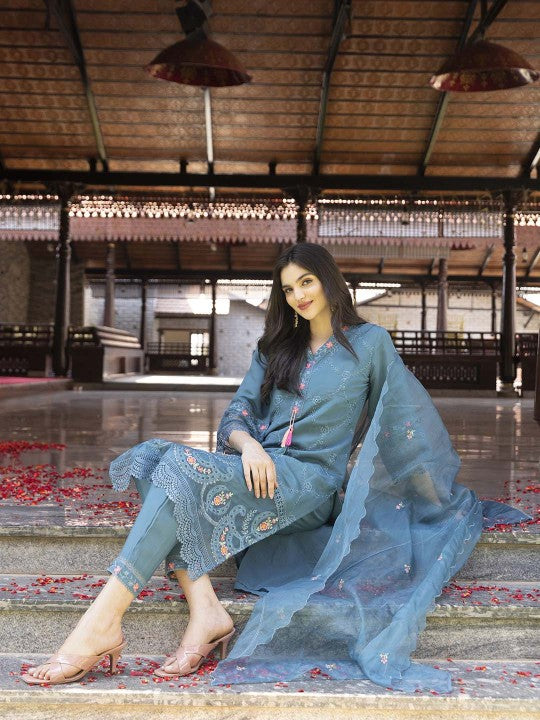 Ishin Floral Embroidered Regular Thread Work Pure Cotton Kurta with Trousers & Dupatta