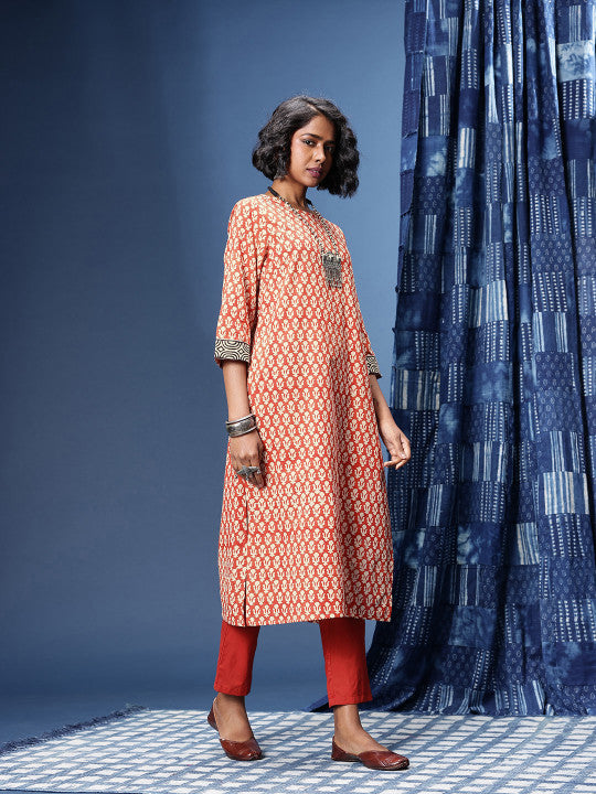 Taavi Floral Printed Bagru Kurta with Trousers & Dupatta