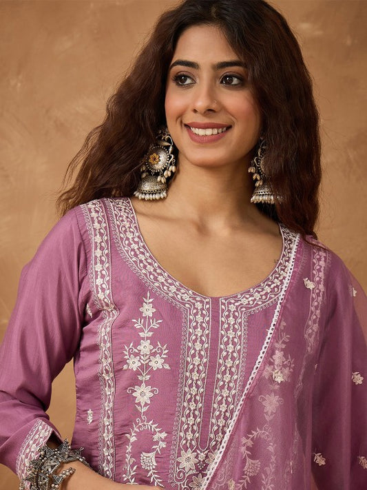 Varanga Women Floral Embroidered Kurta with Trousers & Dupatta