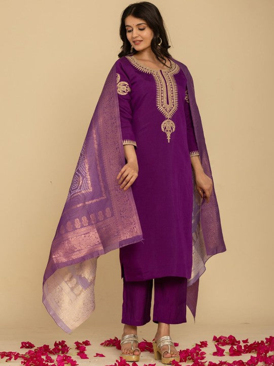 Do Dhaage Ethnic Motifs Embroidered Regular Straight Kurta with Trousers & Dupatta