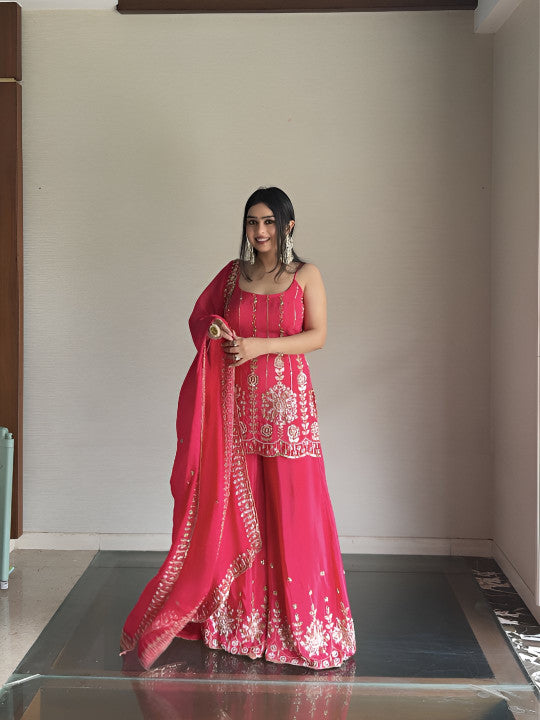 Glamique by Gungun Women Ethnic Motifs Embroidered Kurti with Palazzos & Dupatta
