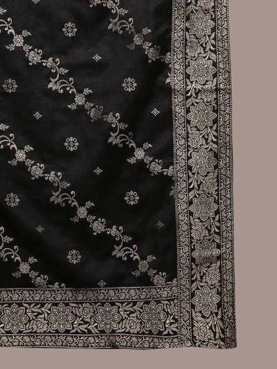 AHIKA Ethnic Motifs Regular Woven Designed Kurta