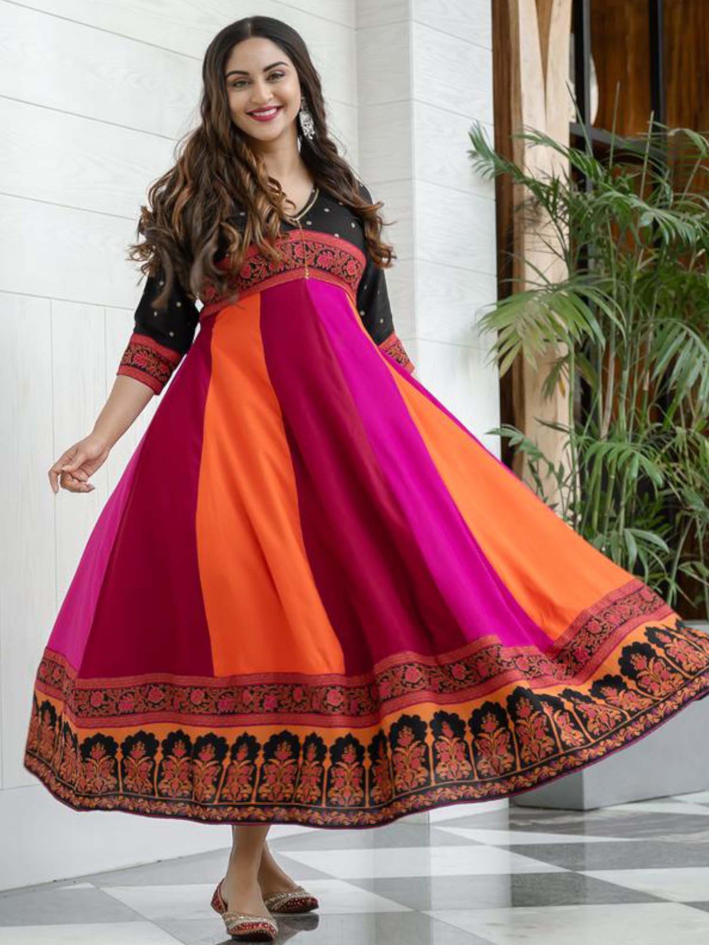 Black Multicolour Long Kalidaar Dress With Border Details