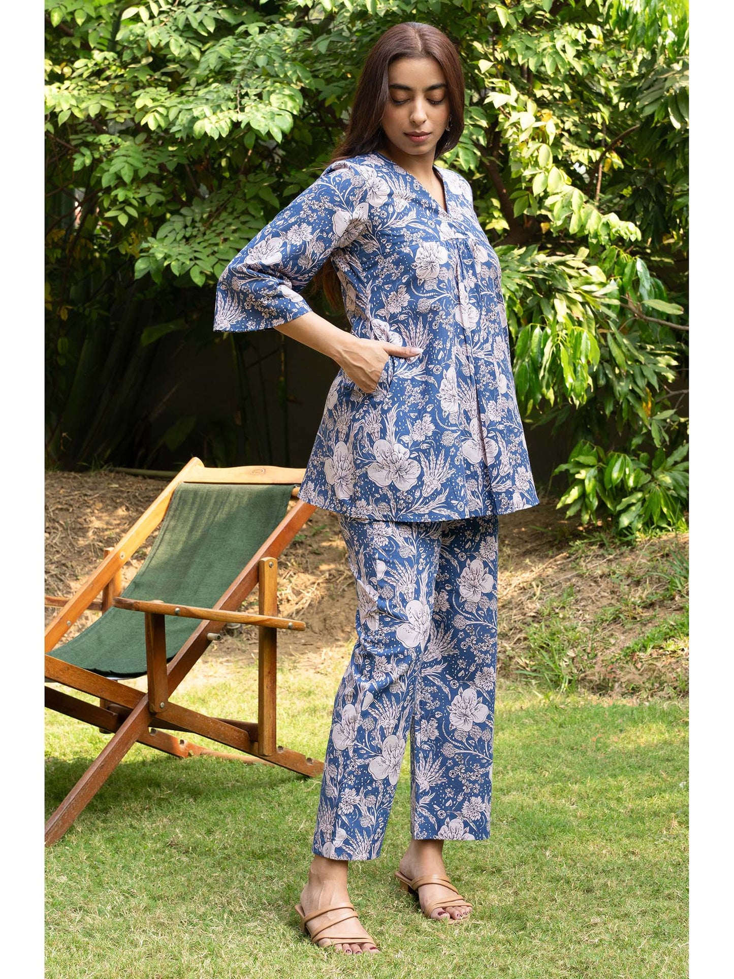 Women Blue Pure Cotton Floral Co-Ord (Set of 2)