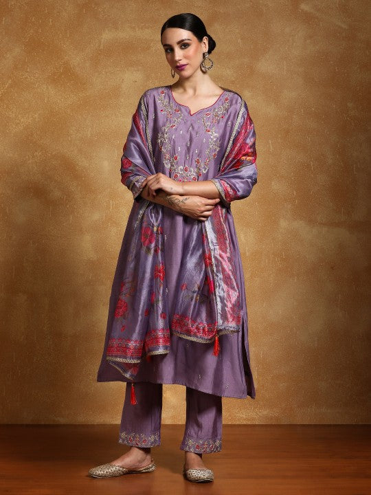 Varanga Women Floral Embroidered Regular Kurta