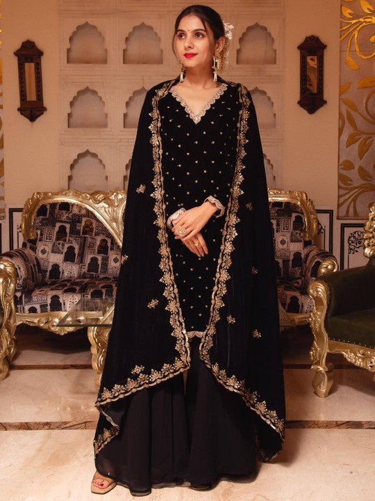 Calmna V-Neck Floral Embroidered Thread Work Velvet Straight Kurta